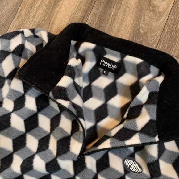 RIPNDIP cubed Fleece Pullover half zip & brushed half zip & shorts and belt lot - Picture 5 of 8